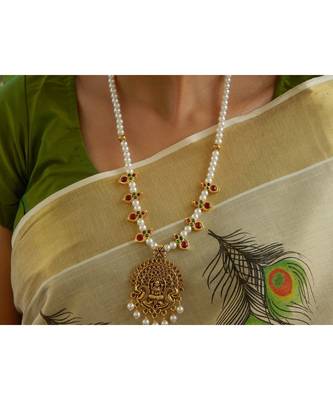 White necklace-sets 1