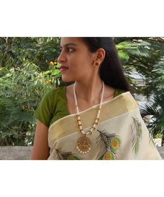White necklace-sets 2