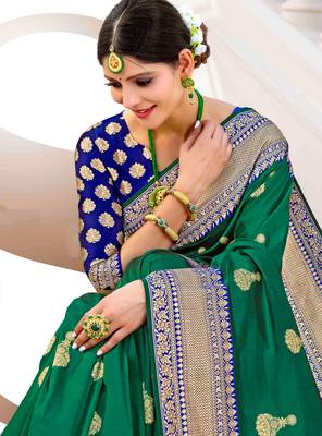 Green woven silk saree with blouse 2