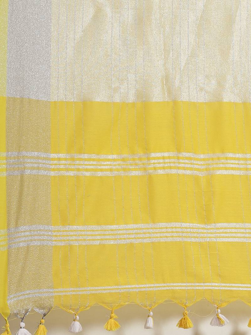 Yellow & Silver Self-Checked Bengal Handloom Taant Saree