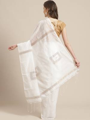 White Sequinned Bengal Handloom Taant Saree 2