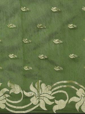 Green & Golden Woven Design Taant Saree 5