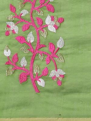 Green & Pink Embroidered Bengal Handloom Saree 3