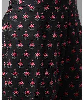 Indo Era Black Floral Printed A-Line Kurta with Trouser Sets 4