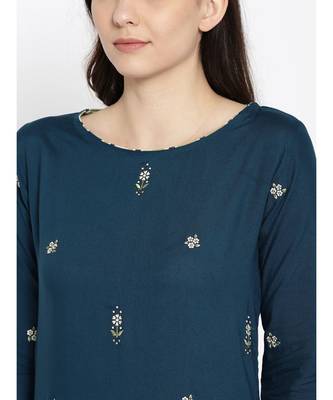 Indo Era Teal Green Embroidered Kurta Sets 5