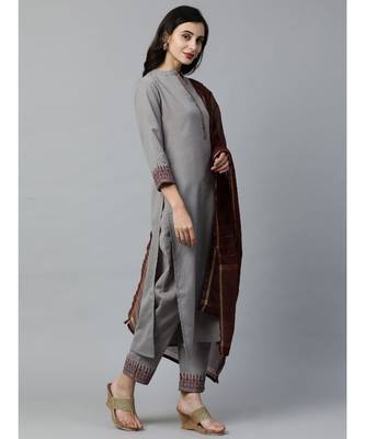 Indo Era Grey Embroidered Straight Kurta Pant with Dupatta Sets 2