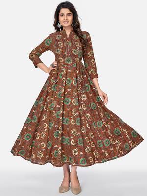 Vbuyz Women's Floral Print & Embroidered Anarkali Cotton Brown Kurta 1