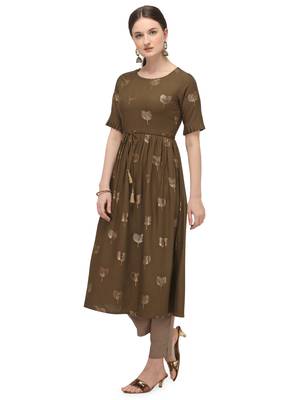 FIORRA Green Floral Printed Rayon Cotton Party Wear Kurtis 3