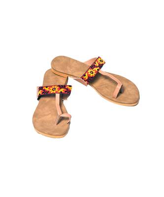 Stylish Women's Kolhapuri Chappals Comfortable Toe Ring Flats for Ethnic Wears  Tan 1