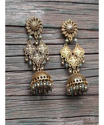Diva Walk Contemporary Drop Earrings 3