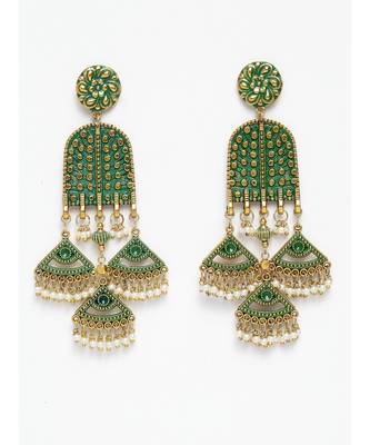 DIVA WALK Designer Earrings 1