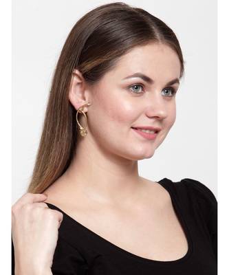 DIVA WALK Earring 4