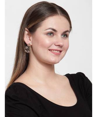 DIVA WALK Earring 4