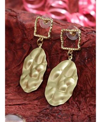 DIVA WALK Drop Earrings 3