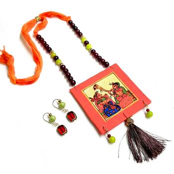 Orange agate necklaces 1
