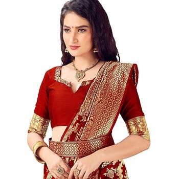 Red woven art silk saree with blouse 4
