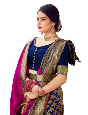 Pink woven art silk saree with blouse 5