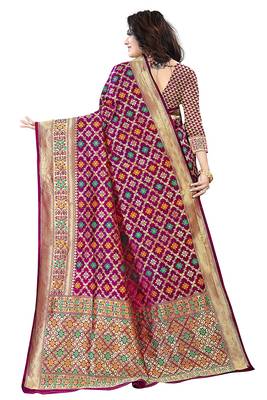 Women's Banarasi Silk Blend Saree With Unstiched Blouse Piece 4