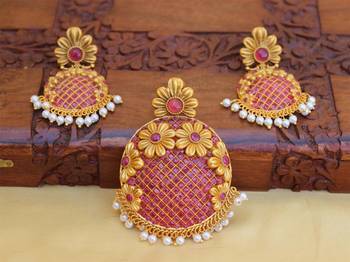 Red agate pendants 1