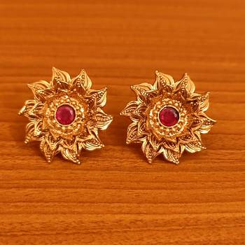 Red studs 1