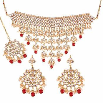 Traditional Kundan & Pearl Studded Choker Necklace Jewellery Set with Earrings & Maang Tikka For Women 1