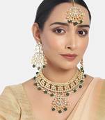 Traditional Handcrafted Kundan & Pearl Studded Choker Necklace Jewellery Set With Earrings