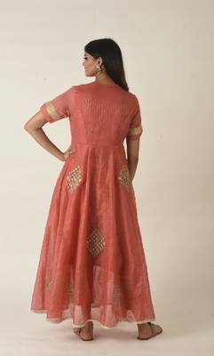 Hand embroidered pink kurta set 3