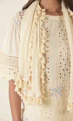 Ivory woven kurta set with tassled scarf 4