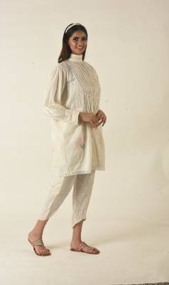 White collar pintucked kurta set 3