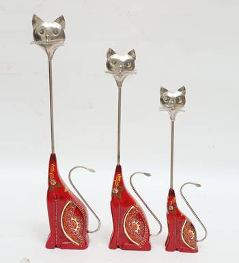 Cat Wood Figurine Set Of 3 2