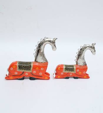 horse Iron and Wood Animal Figurine Set Of 2 2