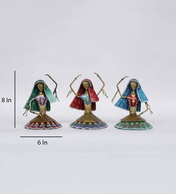 sitting Doll Mini Human Figurine, Set of 3 6