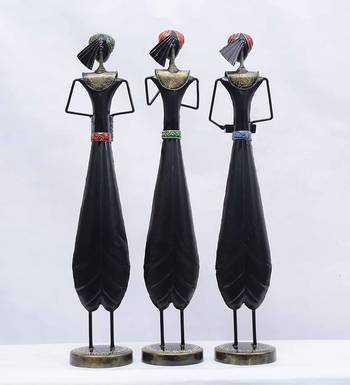 Akera  big Figurine In Multicolour 6
