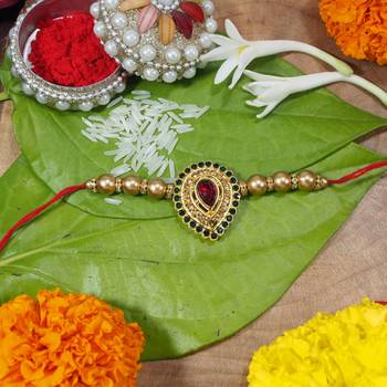 Gold Plated Pearl And Stone Studded Bhaiya Bhabhi Rakhi Set (R616Co) 3