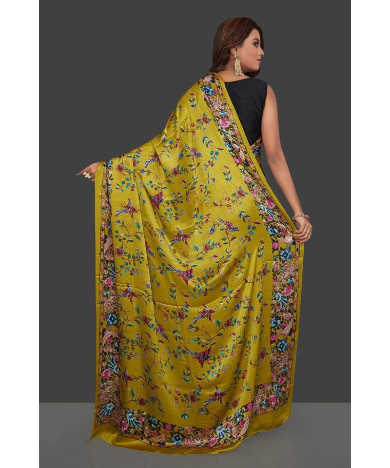 Mehandi Japan Satin Rose And Leaf All Over Printed With Seprate Blouse