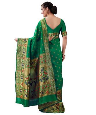 GREEN  Kanjeevaram Jacquard  Saree With Blouse 2