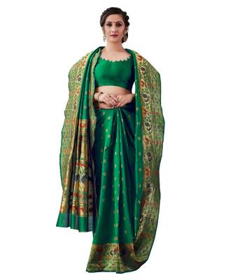 GREEN  Kanjeevaram Jacquard  Saree With Blouse 3