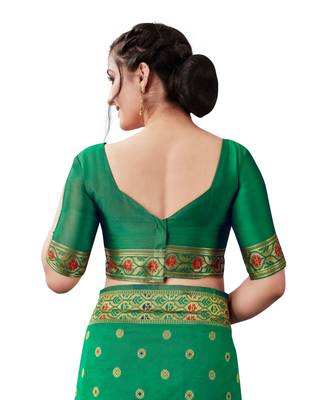 GREEN  Kanjeevaram Jacquard  Saree With Blouse 4