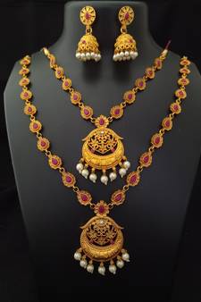 Matte Finish Flower Style Temple Jewellery Pink Set