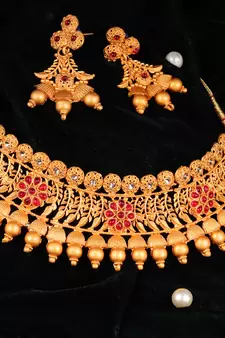 Green necklace-sets