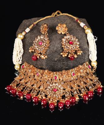 Red necklace-sets 1