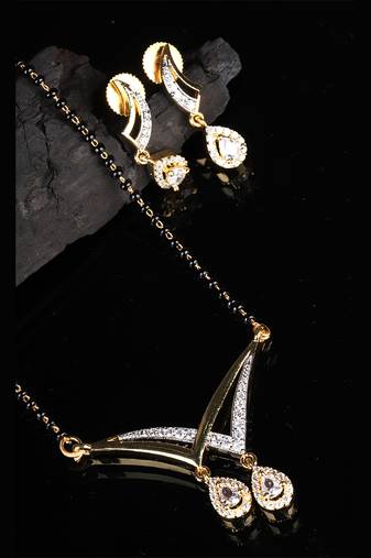 Gold mangalsutra