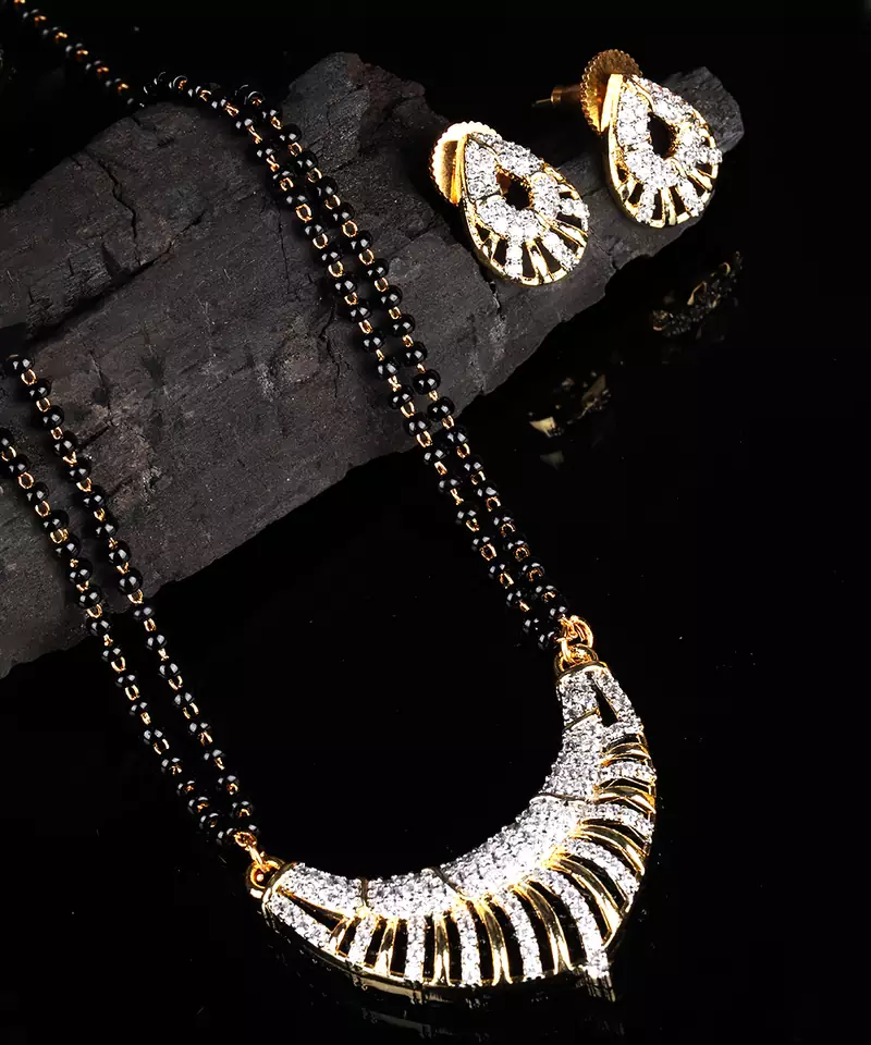 Gold mangalsutra