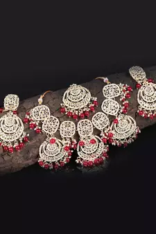 Red necklace-sets
