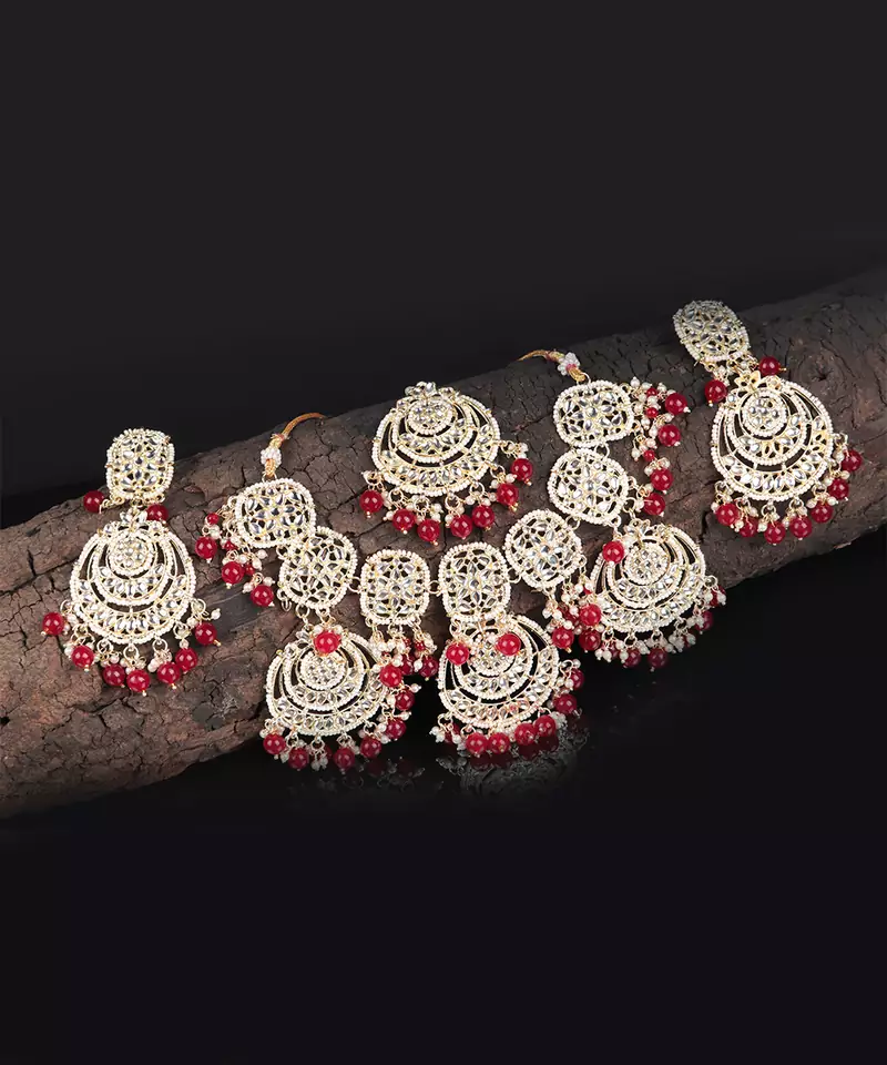 Red necklace-sets