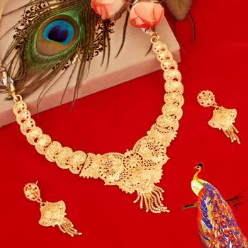 Gold jewellery 1