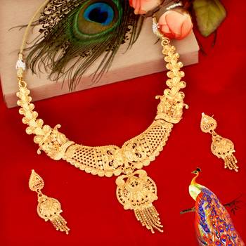 Gold jewellery 1