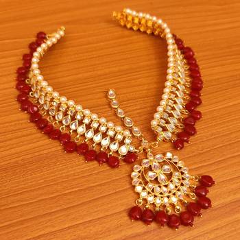 Red maang-tikka 1