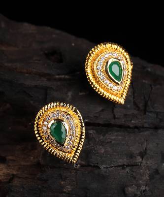 Green earrings 2