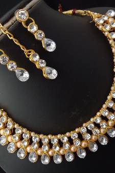 White Kundan CZ Pearl Designer 4pc Full Jewellery Set